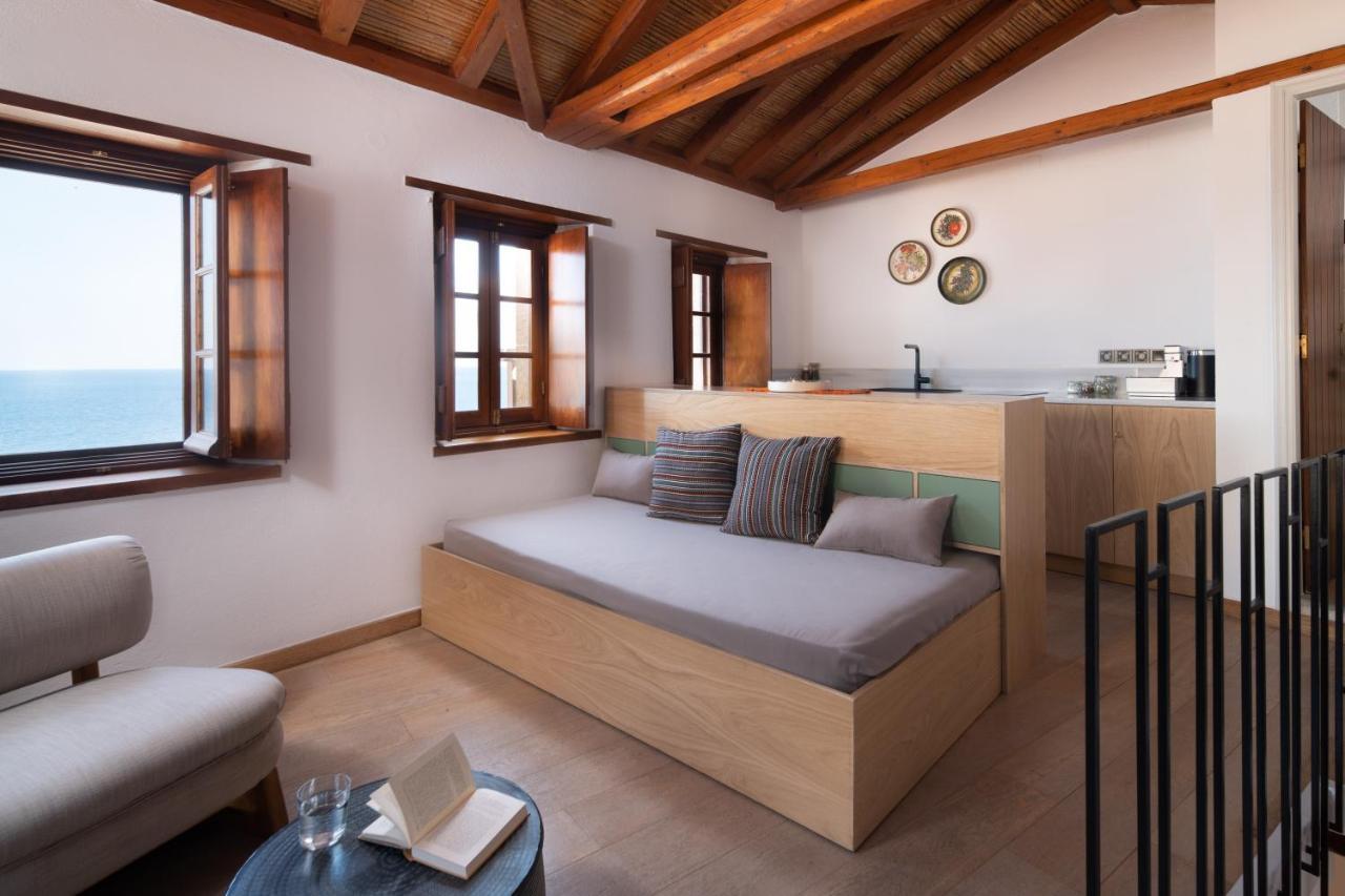 Kalnterimi Guesthouses Monemvasía Eksteriør bilde