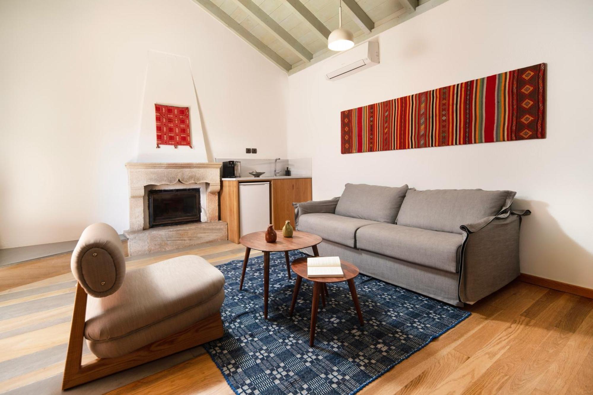 Kalnterimi Guesthouses Monemvasía Eksteriør bilde